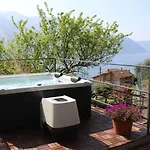 39 Moltrasio,