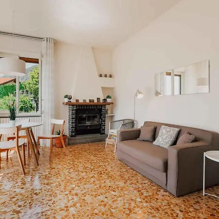 39 Moltrasio, Holiday home Moltrasio