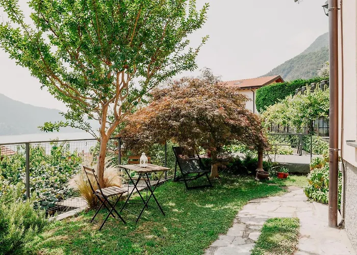 39 Moltrasio, בית נופש *