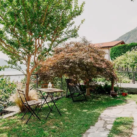 39 Moltrasio, Feriehus *